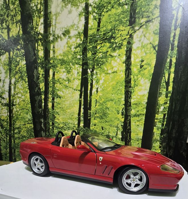 Ferrari 550 Barchetta 1:18 Hotwheels, arata
9,5/10 , se
