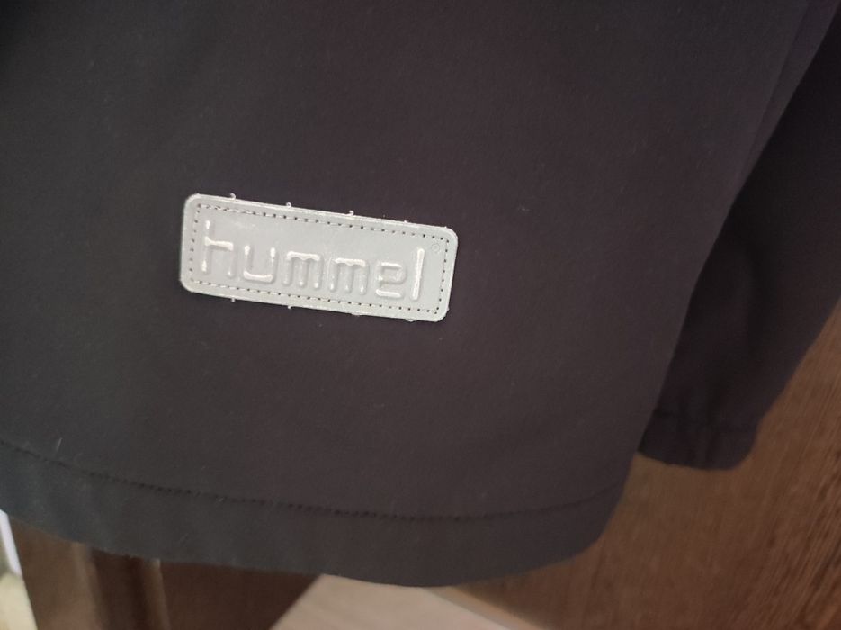 Оригинално софтшел яке Hummel
