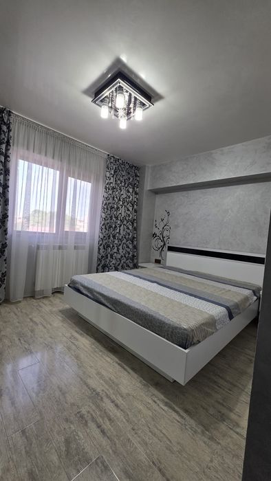 Apartament 3 Camere De Vânzare BARIERĂ(CATEDRALĂ)