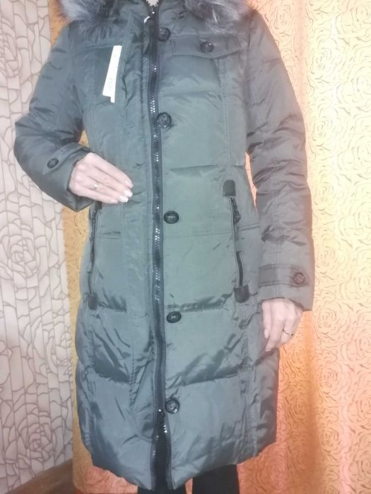 Пуховик зимний женский