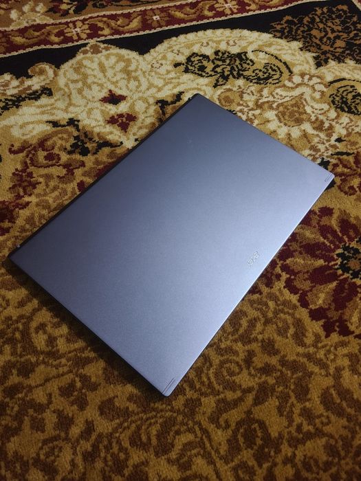 Acer aspire 5  8/512