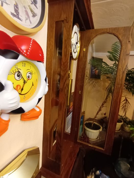 Немски часовник ОГРОМЕН