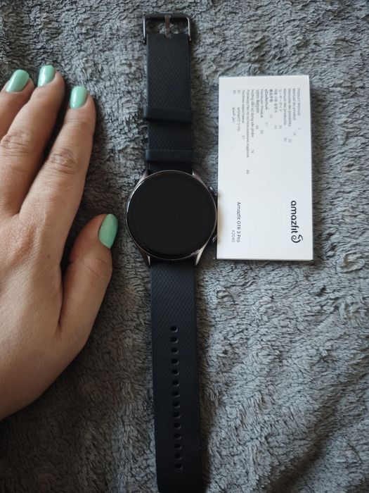 Amazfit gtr 3 pro  смарт часы в отличнейшем состоянии
