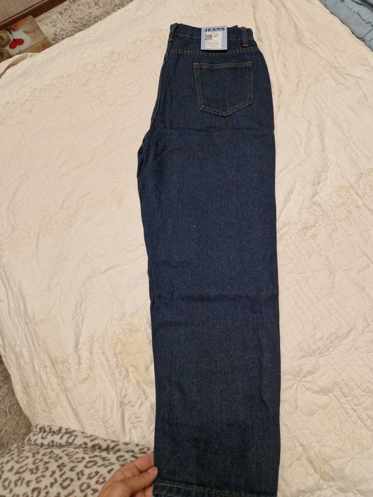 Продам джинсы женские