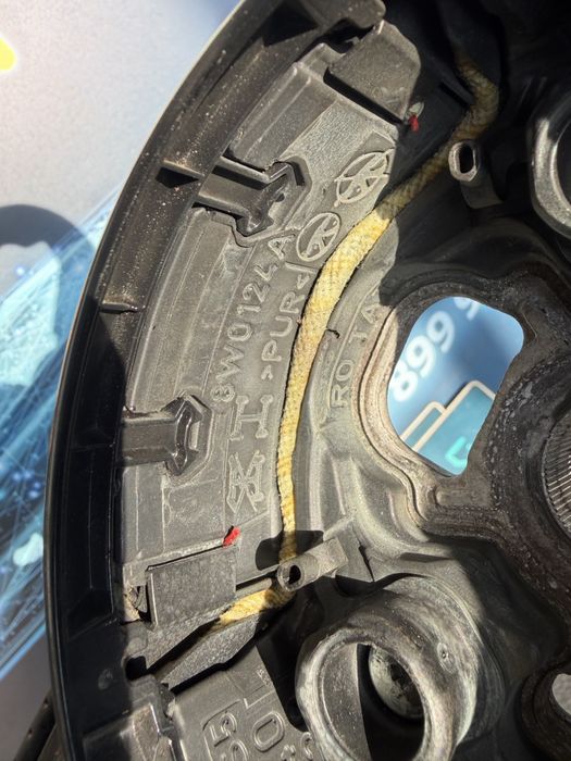 Оригинален волан за Ауди Audi A4 A5 Q5 A6 8w0419689 рязан скосен Sline