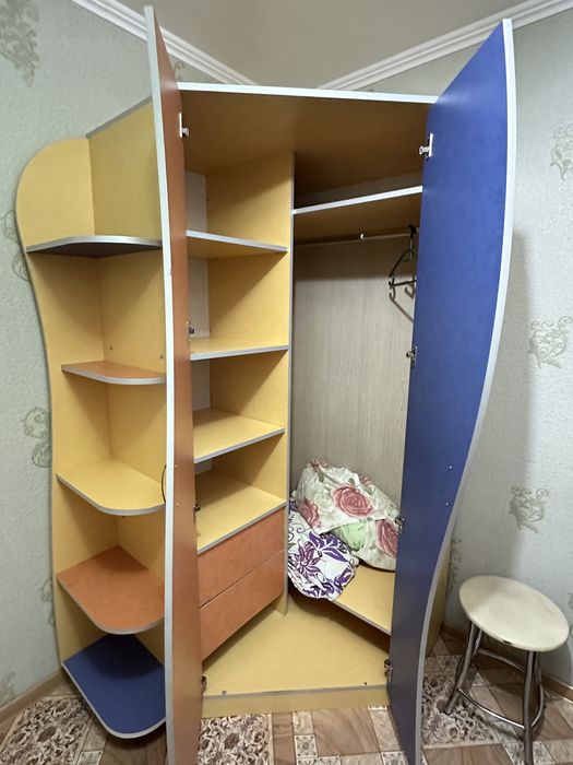 Продаю шкаф + комод