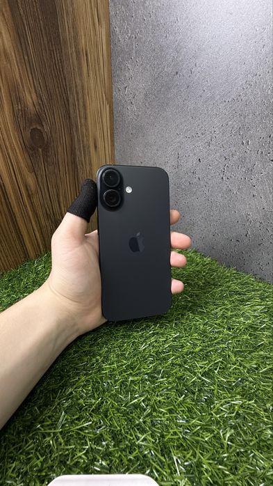 iPhone 15 Pro Max | 16