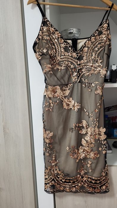 Rochii de seară cu paiete