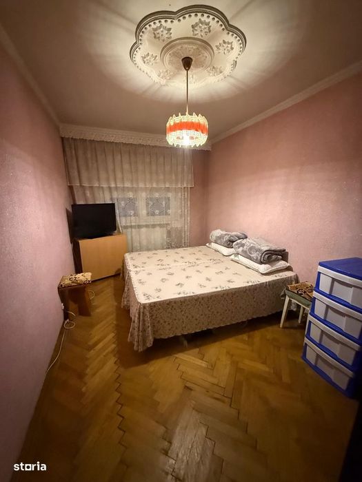 Apartament cu 3 camere decomandate, G. Enescu