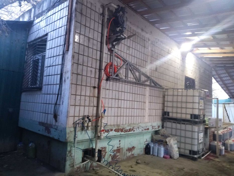 Продается нежилое помещение 5.33 соток, тузель 1, крестик.