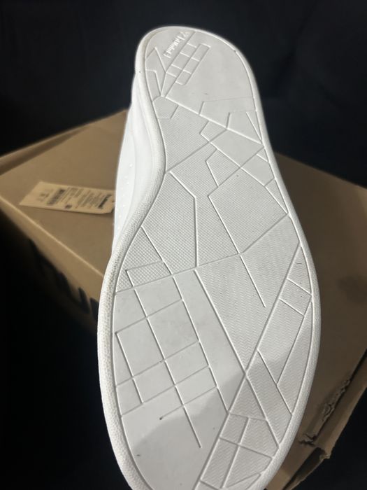 Adidasi hummel noi cu eticheta