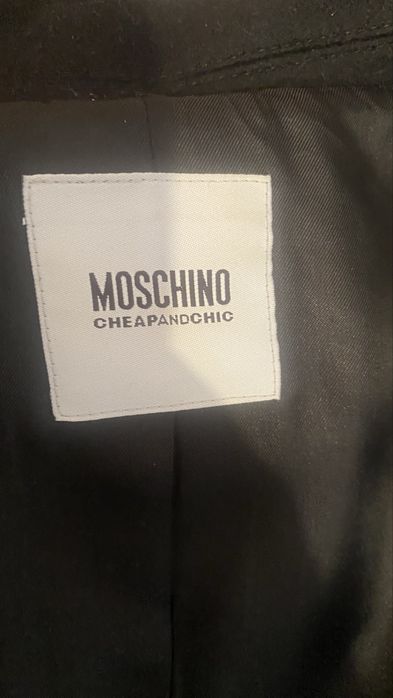 Укороченое пальто Moschino