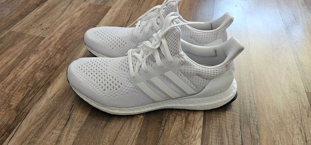 Маратонки Adidas  Originals ultraboost  1.0