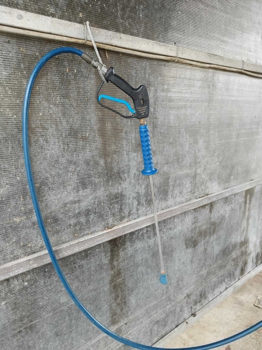 Spalatorie self service si aspirator self service