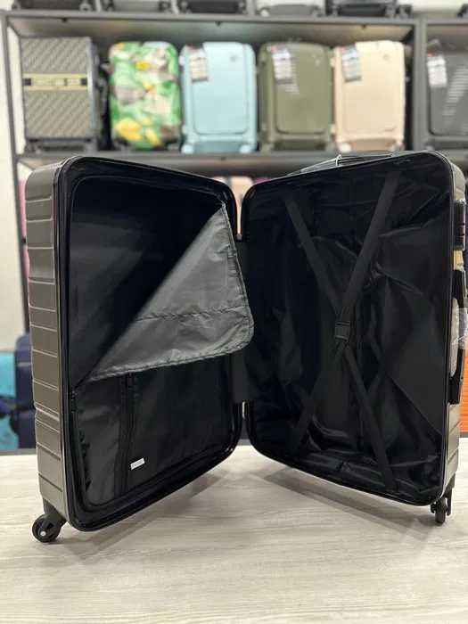 Чемоданы по скидке