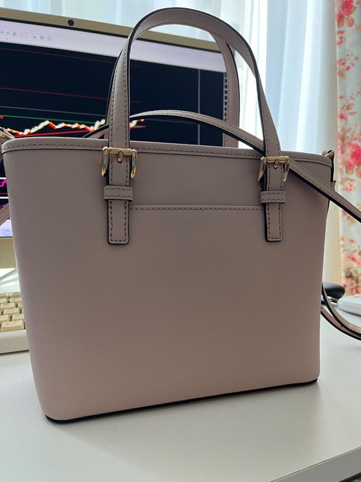 Geanta Michael Kors incapatoare noua piele safiano