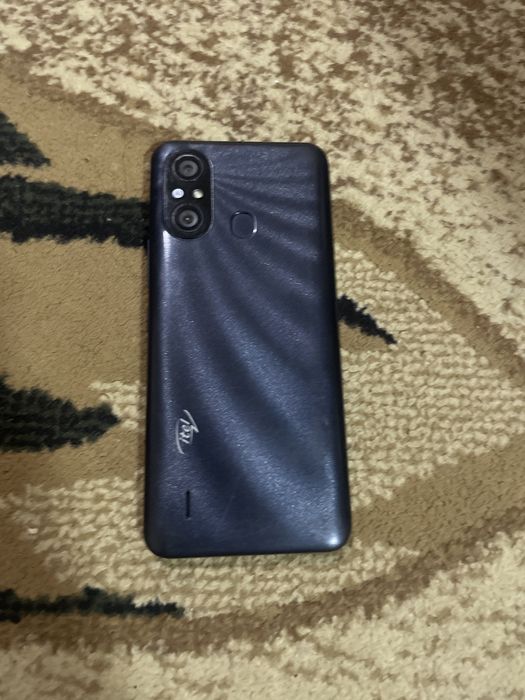 Продам телефон Айтел А49