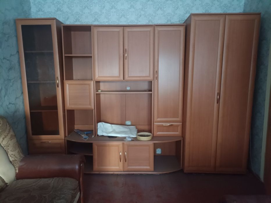 Отдам даром диван кресло стенку