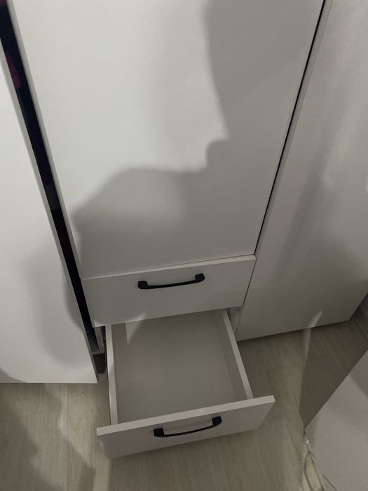Шкаф для одежды,размер 120x205x52 см,белый