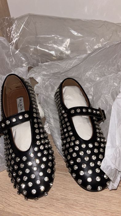 Balerini Alaïa negri noi