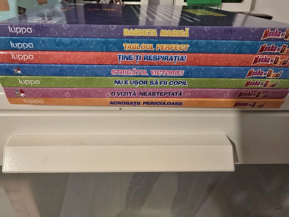 Carti noi Masha si Ursul