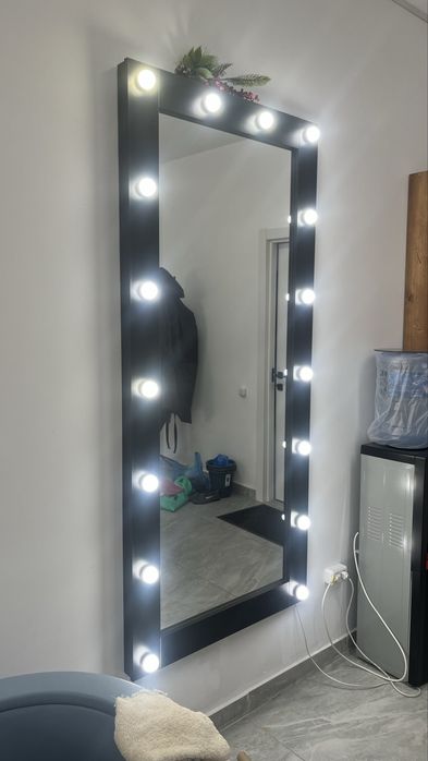 Зеркало с подсветкой