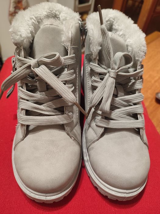 Нови сиви боти 35 номер
