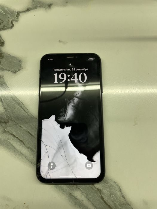 Продам айфон хр 128гб