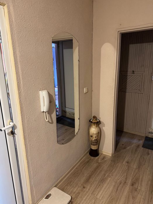 Продавам четиристаен апартамент!