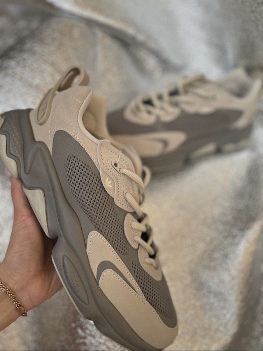 Продам adidas ozwego