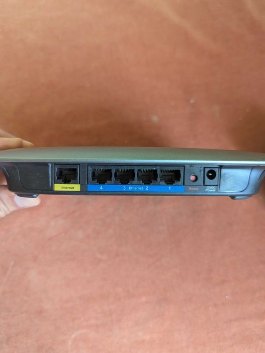 Router wireless Linksys E2000, Dual-Band - Cisco adus in SUA