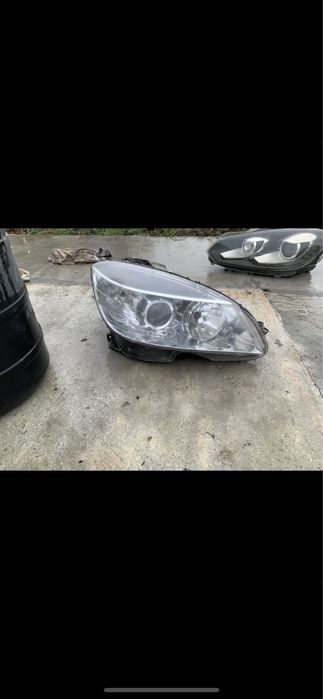 Far  dreapta Mercedes C Class w204 facelift