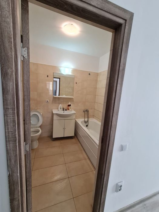 Închiriez apartament cu 3 camere ,strada oasului 86-90