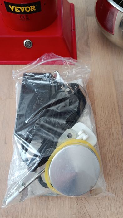 Продавам Сепаратор за мляко / Milk separator