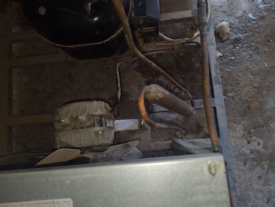 Ветриный холодильник İzayn