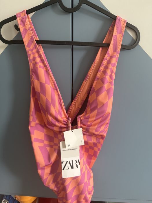 Чисто нов бански Zara, размер М
