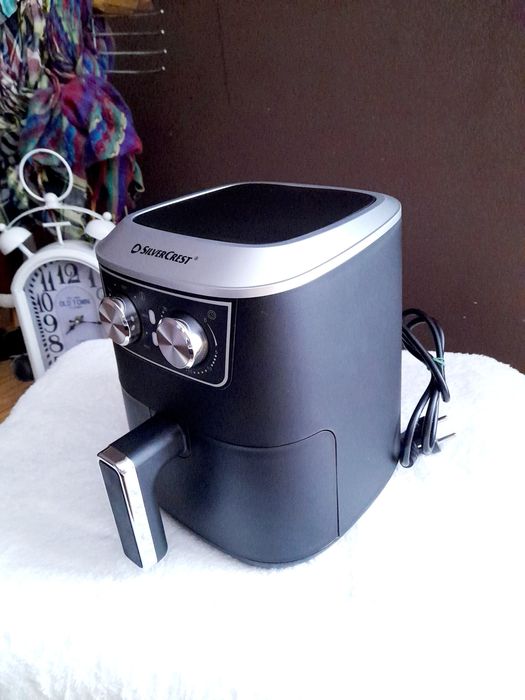 Чисто нов Еьр Фрайер Silver Crest