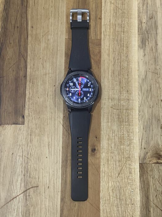 Часы Samaung g3 frontier с зарядкой