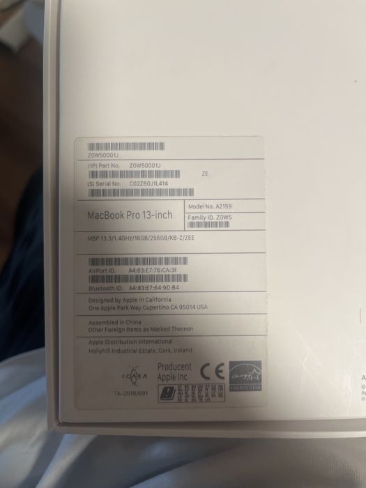 MacBook Pro 13” 2019 / 16GB RAM / 256GB SSD / за ремонт или части