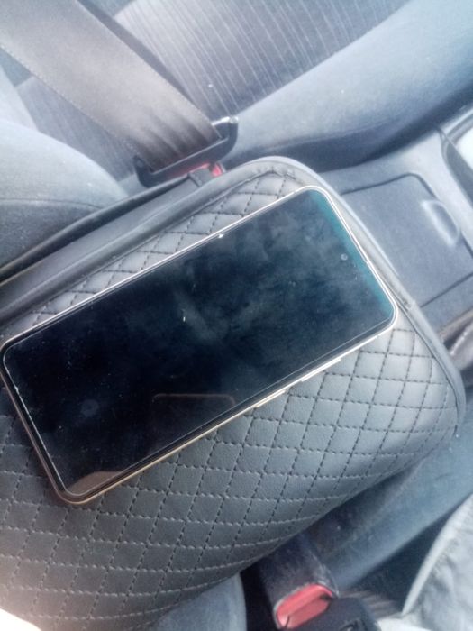 IPHONE 16 ,прошитый под Андроид