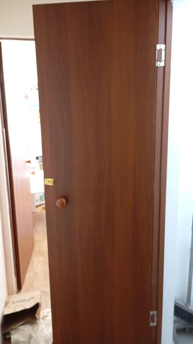 Продам двери б/у