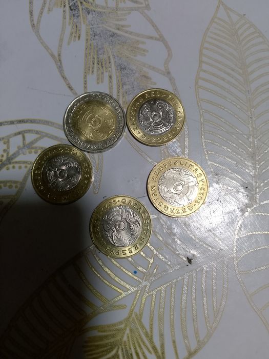 продам монеты ..