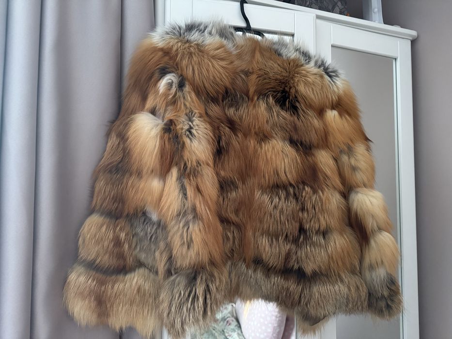 Палто от лисица късо