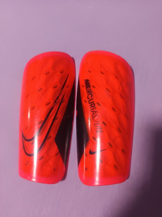 Apărători de fotbal Nike