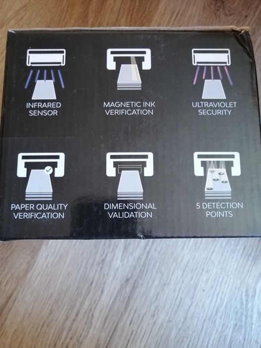 Детектор за фалшиви банкноти и брояч на пари 2в1