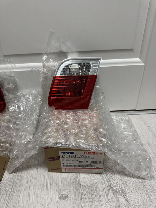 Продам новые Фонари Рест на бмв Е46 TYC