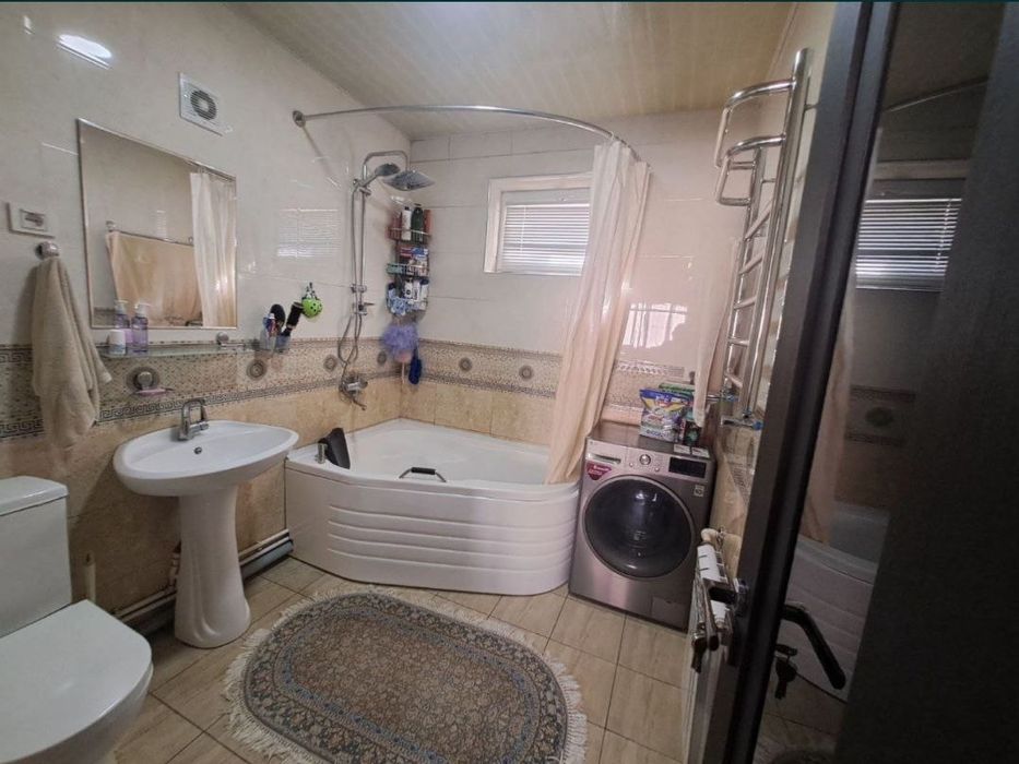 ™ Чиланзар Ц 2в3/3/4|77серия, Банковский дом, Кирпичный|60м²|Продаётся