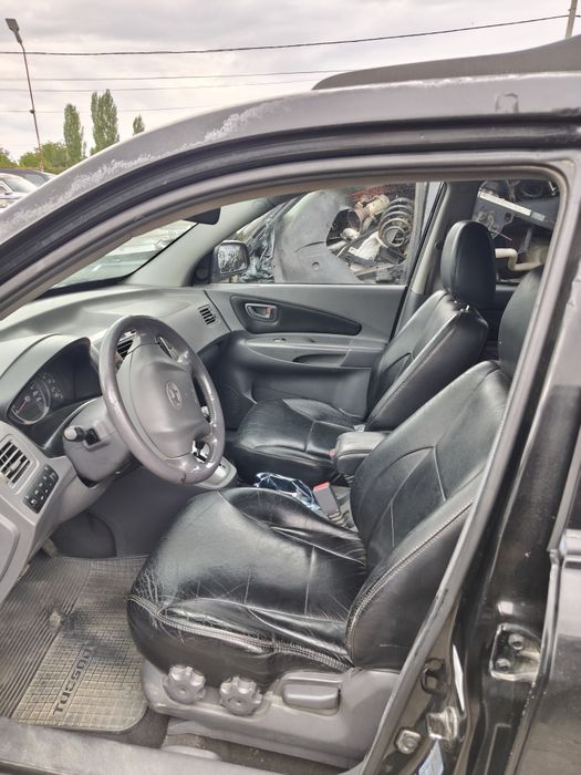 Dezmembrez Hyundai Tucson 2.0d d4ea și 2.0 benzina