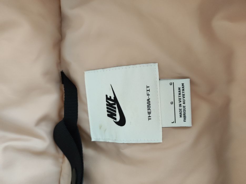 Дамско яке Nike размер Л