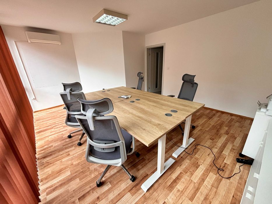 Офис под наем, център ЖП гара